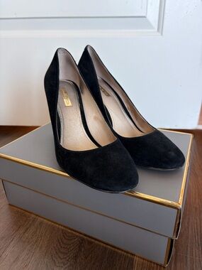 Louise et Cie Lo-Jianna Black Suede Classic Women's Pumps size 9M